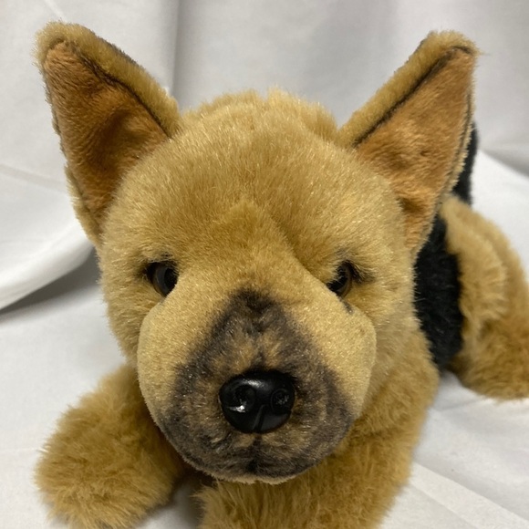 E & J Realistic German Shepherd Plush Dog - Picture 2 of 13